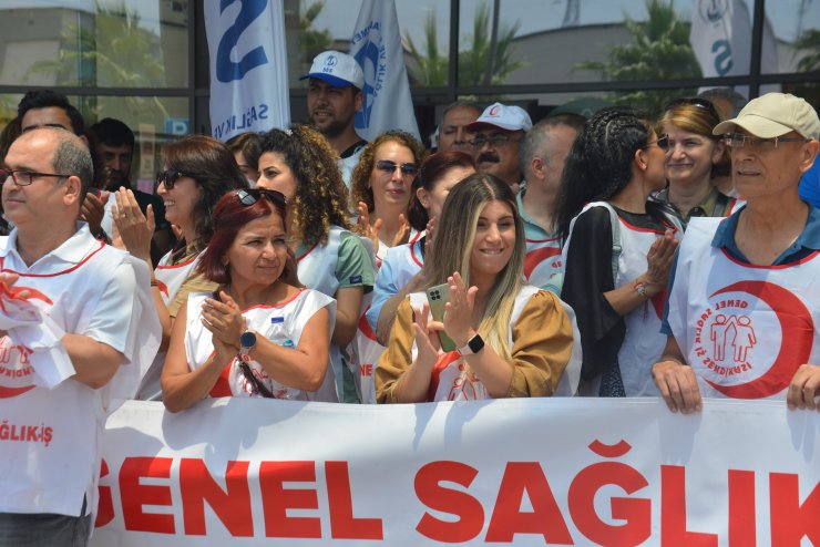 Doktorlardan iş bırakma eylemi