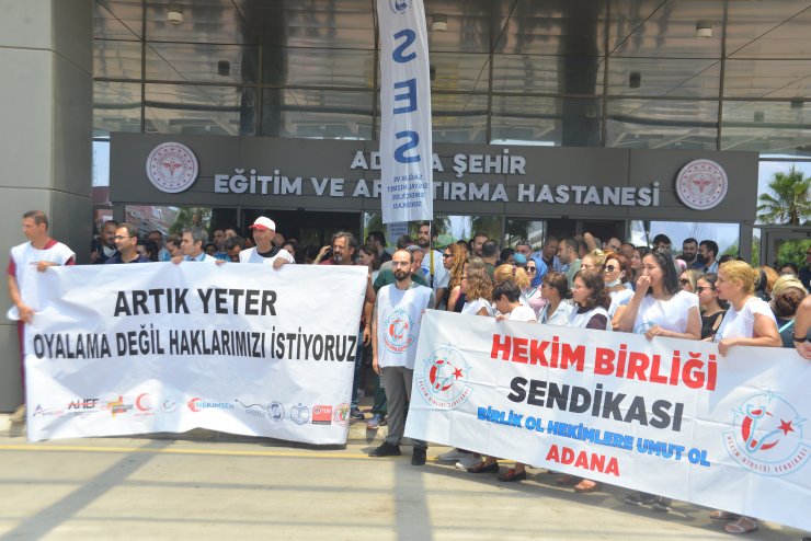 Doktorlardan iş bırakma eylemi