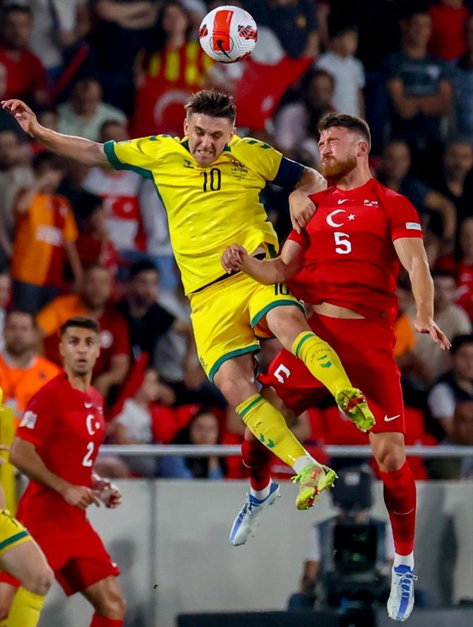 Milliler 4'te 4 yaptı