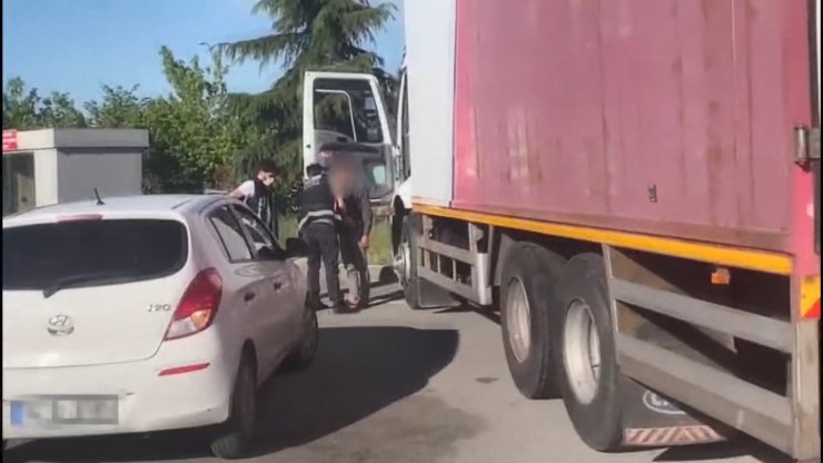 Kaçak tütün operasyonu: 20 milyon TL değerinde ürün ele geçirildi