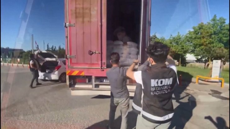 Kaçak tütün operasyonu: 20 milyon TL değerinde ürün ele geçirildi