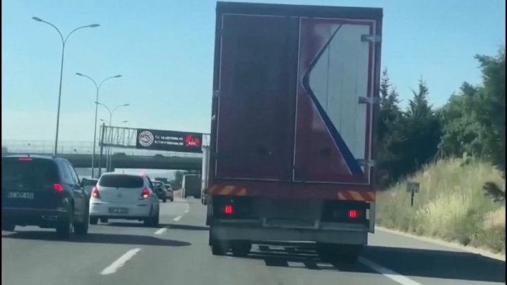 Kaçak tütün operasyonu: 20 milyon TL değerinde ürün ele geçirildi