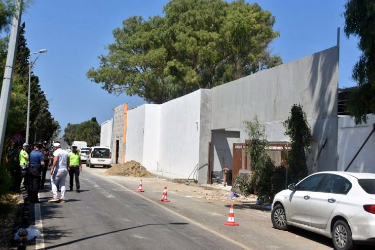 Kaçak yapılar yıkıldı