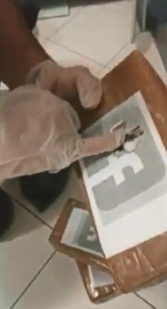 Kilolarca uyuşturucu ele geçirilen operasyon kamerada