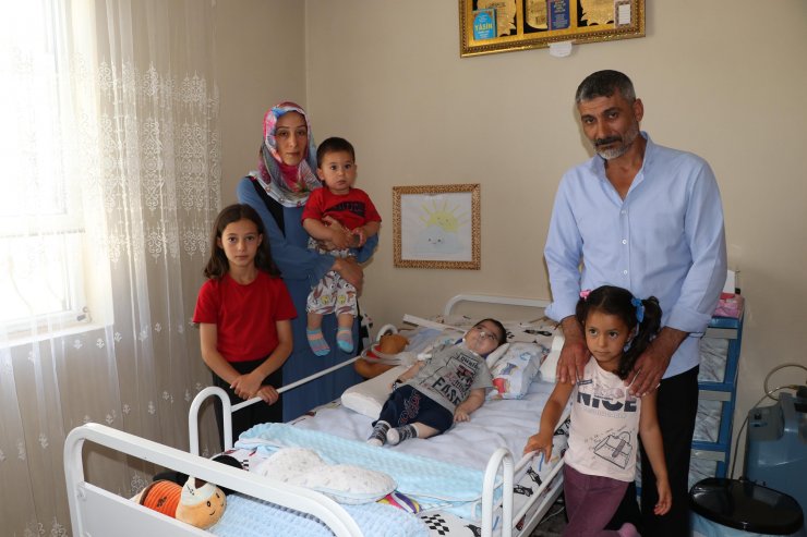 SMA, ikiz bebeklerden Metin'i seçti