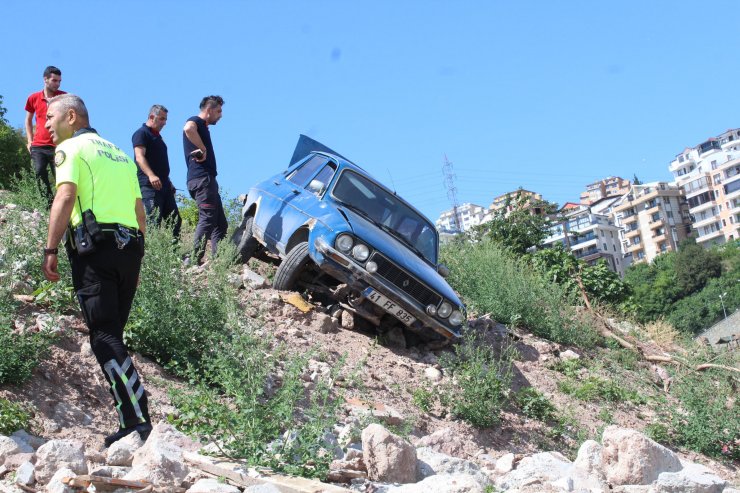 Abdest almaya gitti, döndüğünde aracını aşağıda buldu