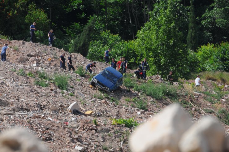 Abdest almaya gitti, döndüğünde aracını aşağıda buldu
