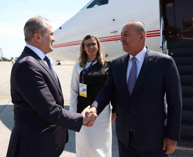 Dışişleri Bakanı Çavuşoğlu Kuzey Makedonya’da