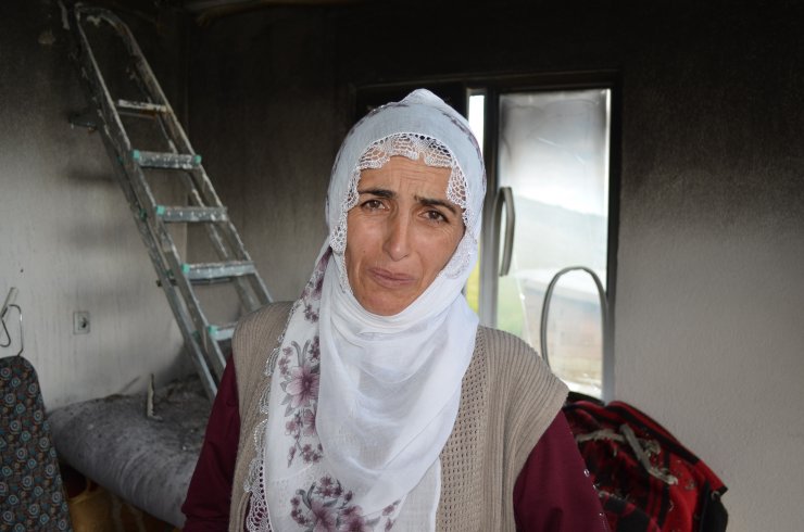 Düğün için aldığı eşyalar ve parası kül oldu