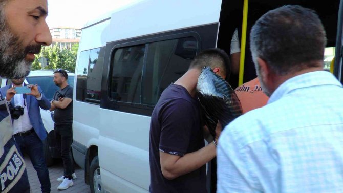 Hırsızlık suçundan 14 yıl kesinleşmiş hapis cezası bulunan kadın yakalandı