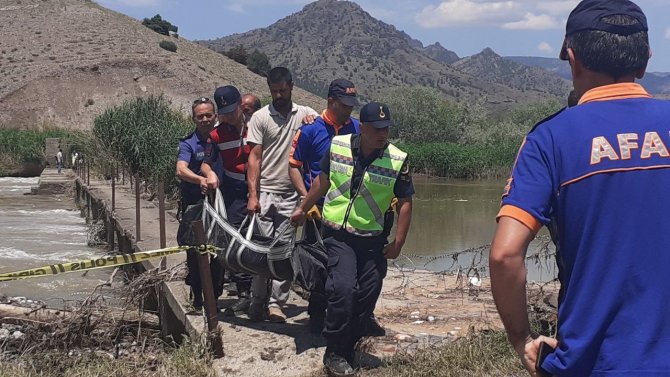 Kayıp genç kızın cansız bedenine ulaşıldı