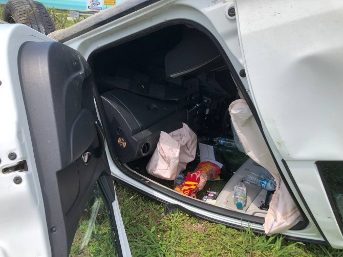 Kırmızı ışıkta geçti kazaya neden oldu: 3 yaralı