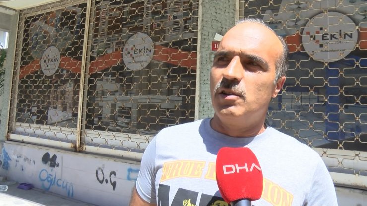 Yangın müdahalesinde itfaiyeci düştü