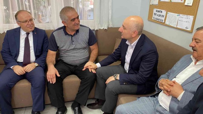 "Altılı masa diyorlar, altında başkaları üstünde başkaları var"