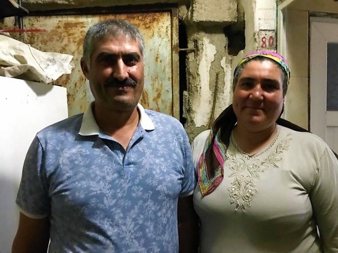 Çam kozalağıyla traktörü ateşe vermeye çalıştı