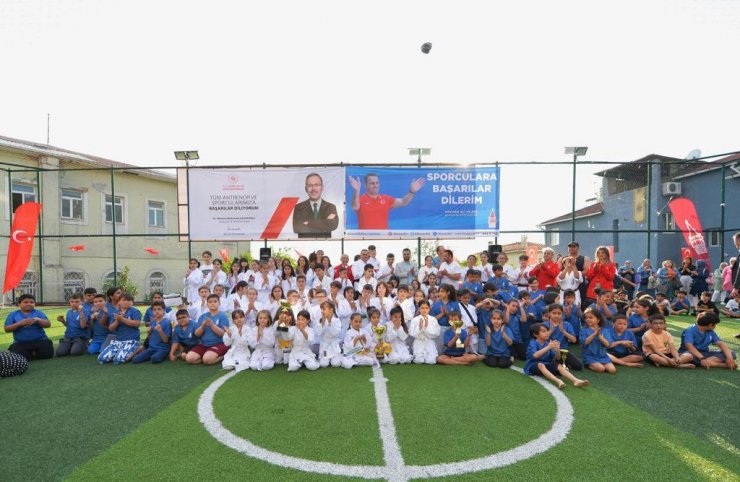 Genç karateciler yeni kuşaklarına kavuştu