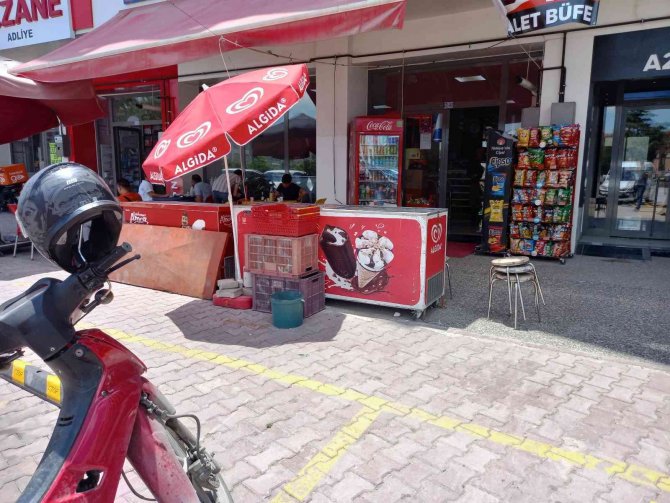 Konya'da hırsız büfeden 125 bin liralık mal çaldı