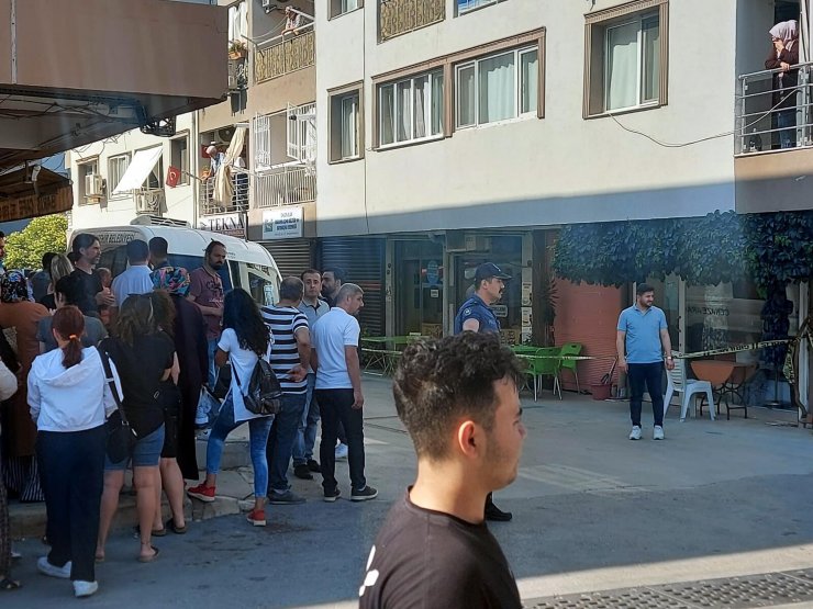 Polis memuru, tabancasıyla iki çocuğunu öldürüp, intihar etti