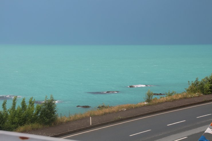 Turkuaza bürünen rengi uzaydan görülüyor