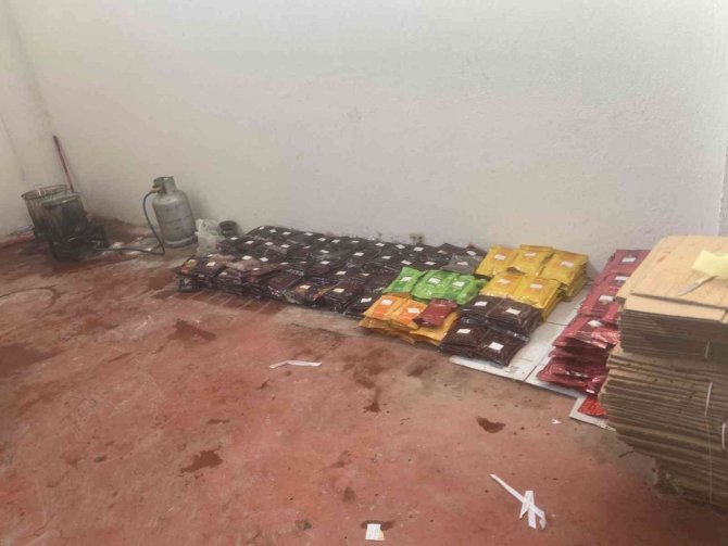 Yalova’daki kaçak nargile tütünü operasyonunda 2 kişi tutuklandı