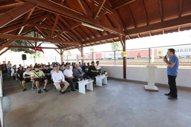 YKS’ye girecek öğrencilere sınav kaygısı semineri