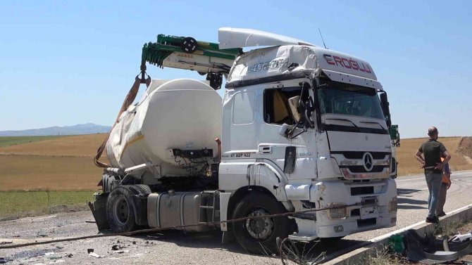 Kırıkkale’de glikol sıvısı yüklü tanker devrildi: 1 yaralı