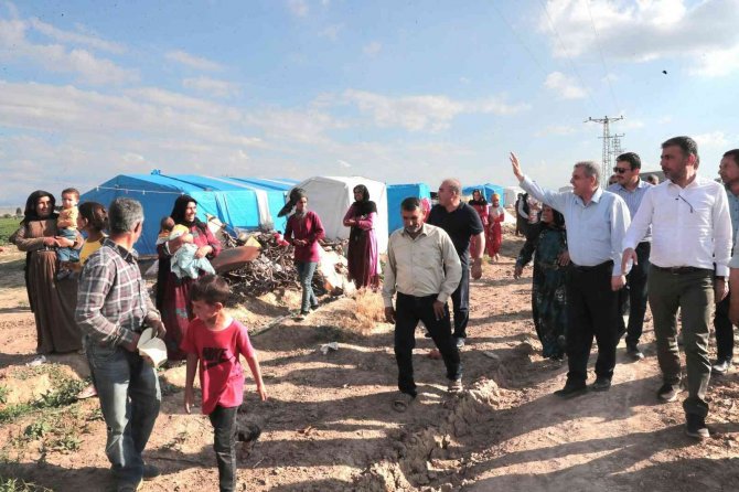 Konya’daki Şanlıurfalı mevsimlik tarım işçilerini ziyaret ettiler