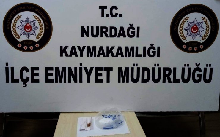 Uyuşturucu operasyonunda 2 tutuklama