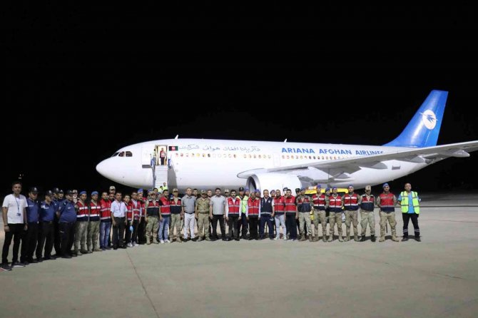 227 düzensiz göçmenler sınır dışı edildi