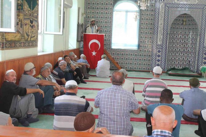 47 yıldır mahalle hayrı geleneklerini sürdürüyorlar