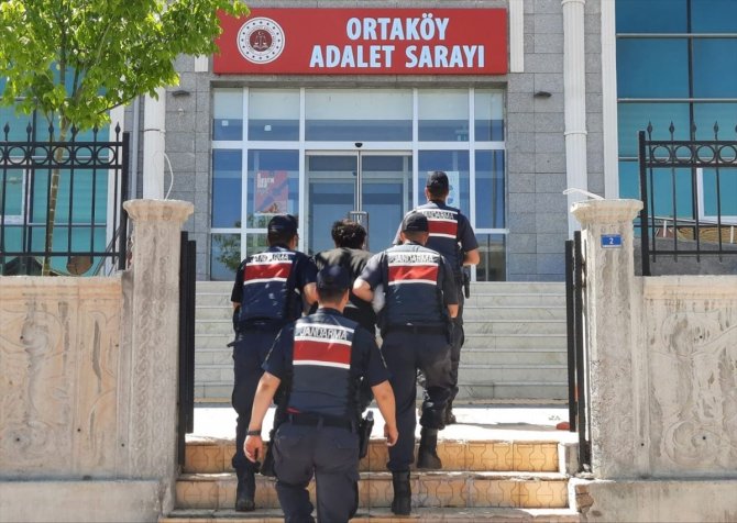 Aksaray'da 10 yıldır aranan cinayet zanlısı ahırda yakalandı