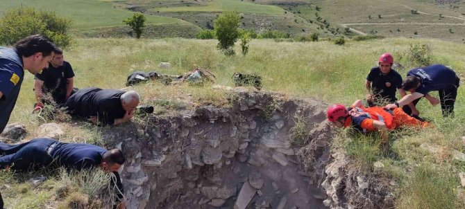 Konya'da definecilerin kazdığı 21 metrelik kuyuya kuzu düştü