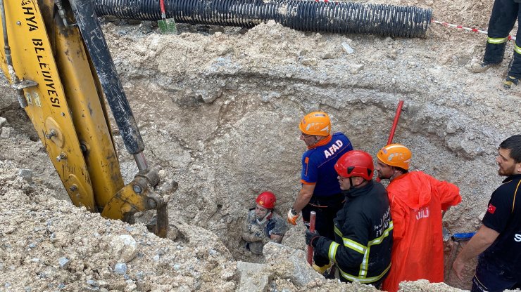 Kanalizasyon çalışmasında toprak kaydı: 1 ölü, 1 yaralı