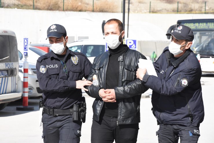 Otobüs şoförünü bıçakla yaralayan sanığa tahliye