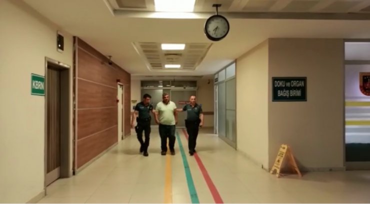 Annesi içerideyken, evi ateşe veren şüpheli tutuklandı