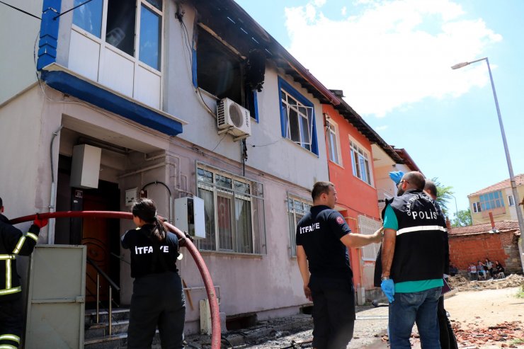 Annesi içerideyken, evi ateşe veren şüpheli tutuklandı