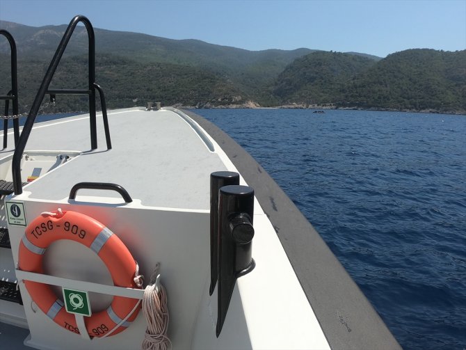 Kuşadası açıklarında 33 düzensiz göçmen kurtarıldı