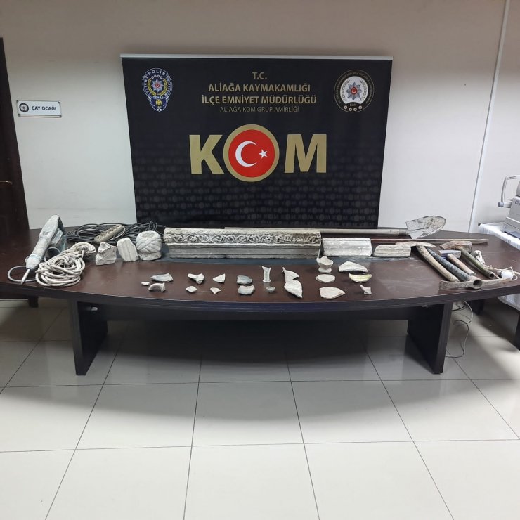 İzmir'de tarihi eser operasyonu: 2 gözaltı