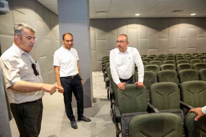 Meram’da 40 derslikli örnek okulun yapımı tamamlandı