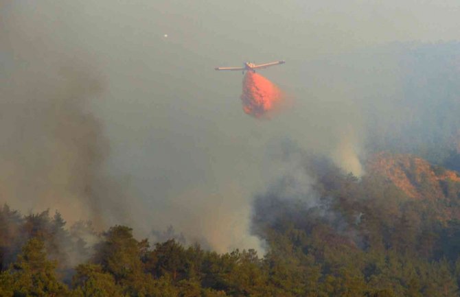 20 helikopter, 14 uçak ile müdahale başladı