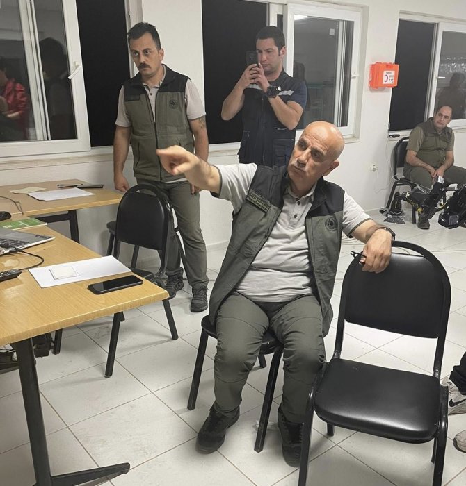 Bakan Kirişci'den Marmaris açıklaması! Yangın söndürme çalışmaları an itibariyle başladı