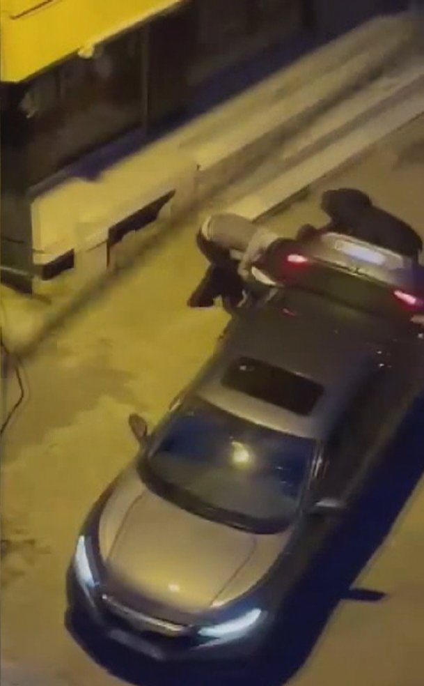 Çelik kasa hırsızlığı kamerada 