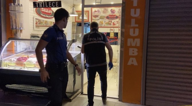 Dondurmacıya silahlı saldırı: 1’i çocuk 2 yaralı
