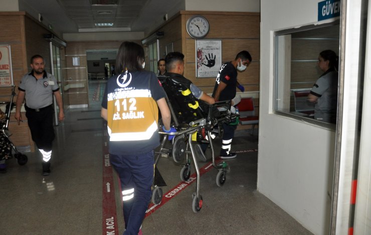 'Küfürlü konuşma' diye uyardı, bıçaklandı