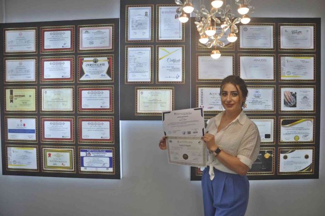 Kurduğu güzellik merkeziyle hem patron hem istihdam kapısı oldu