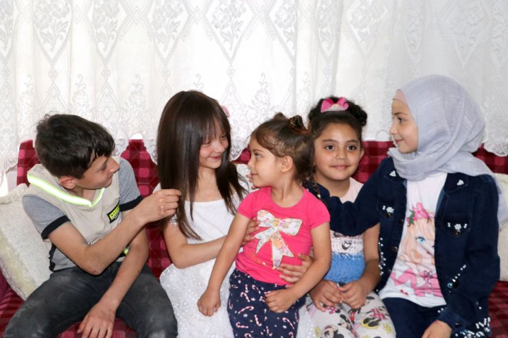 Saçı olmayan kız çocuklarına ücretsiz peruk