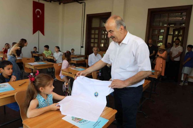 Taş Mektep Akademi yaz kursları başladı