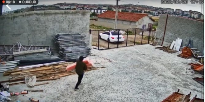 1 milyon TL’lik çalıntı lüks otomobil jandarma tarafından bulundu