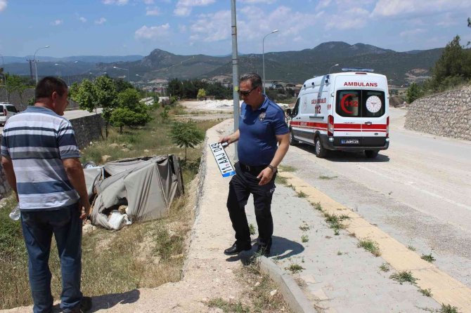 Şarampole devrildi yara almadan kurtuldu