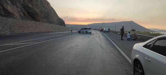 Trafik kazası: 3 yaralı